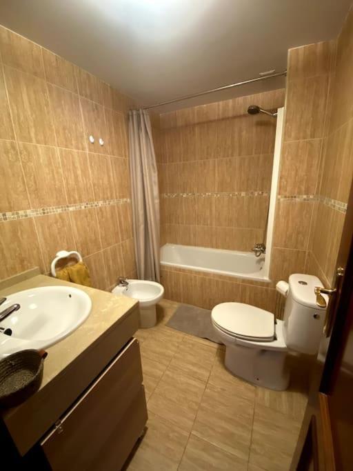 Apt In Central Torremolinos, Av Palma De Mallorca Nº 12 Luaran gambar