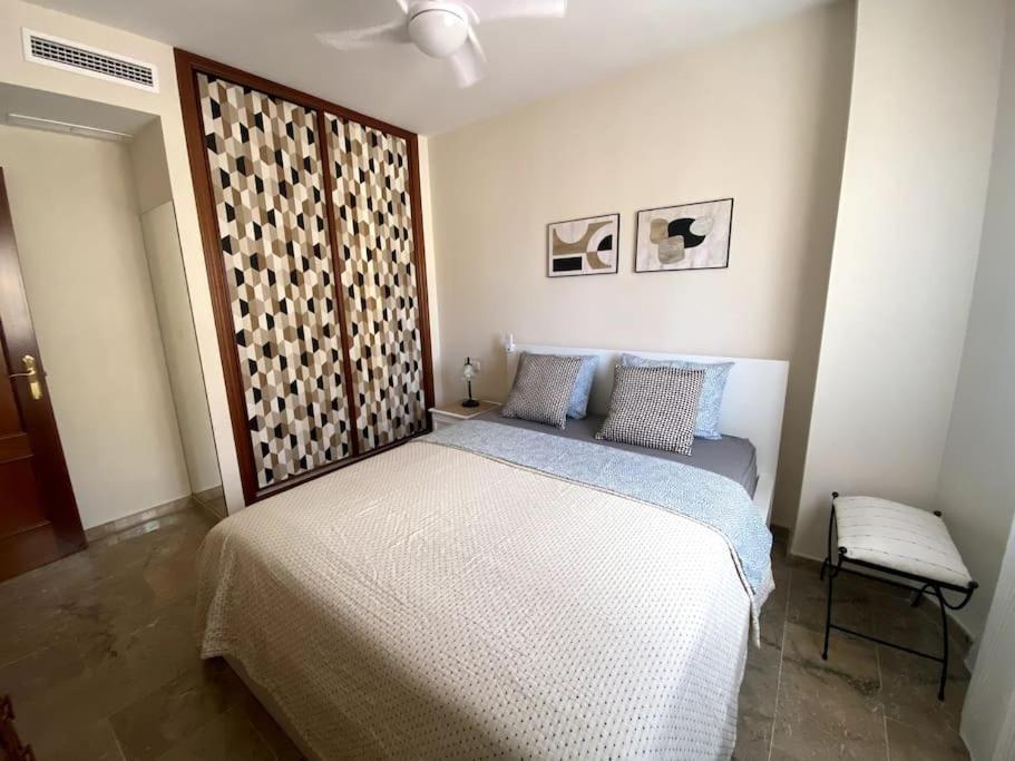 Apt In Central Torremolinos, Av Palma De Mallorca Nº 12 Luaran gambar