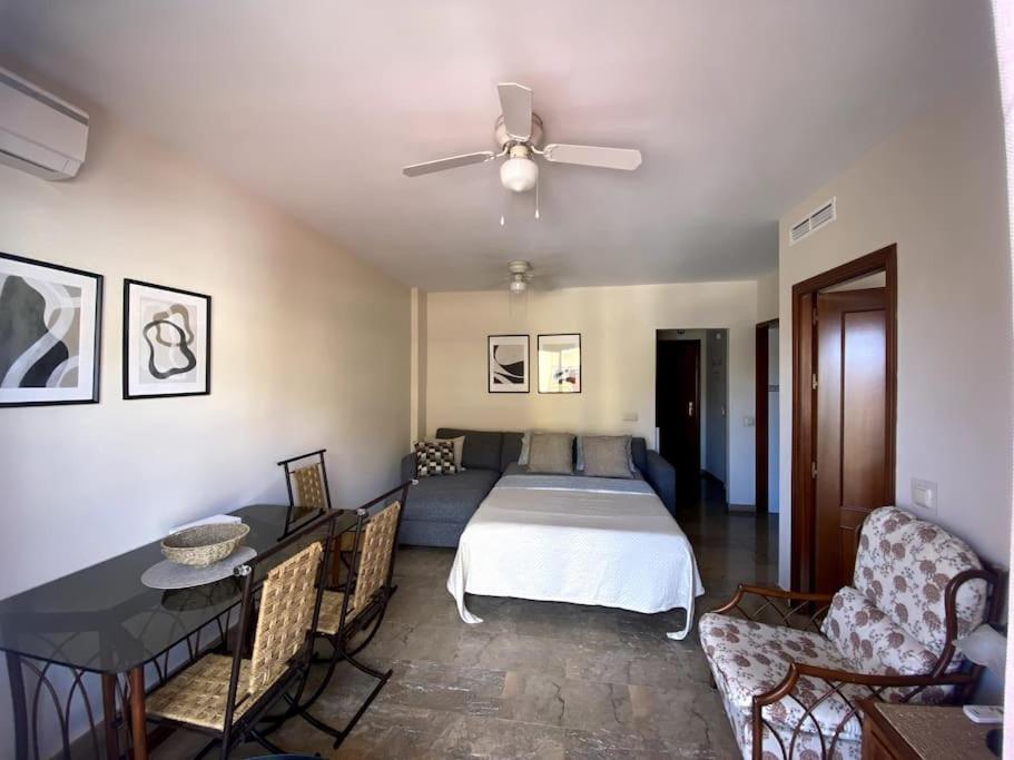 Apt In Central Torremolinos, Av Palma De Mallorca Nº 12 Luaran gambar