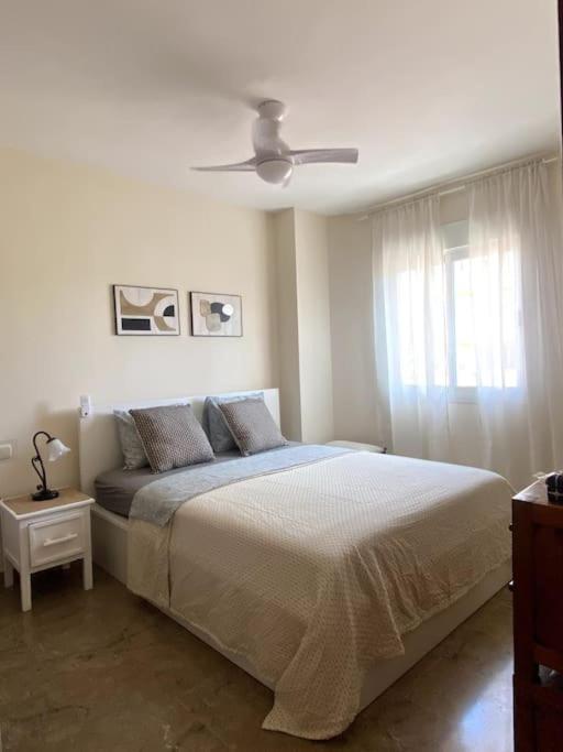 Apt In Central Torremolinos, Av Palma De Mallorca Nº 12 Luaran gambar